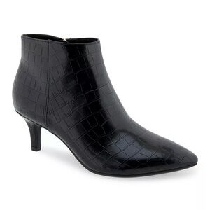 NWT Aerosoles
Edith Ankle Mid Heel Booties size 7 1/2